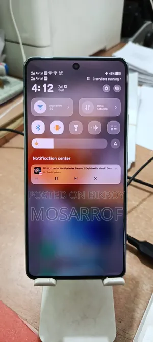 আইকিউওও ২৫৬ জিবি ব্লু