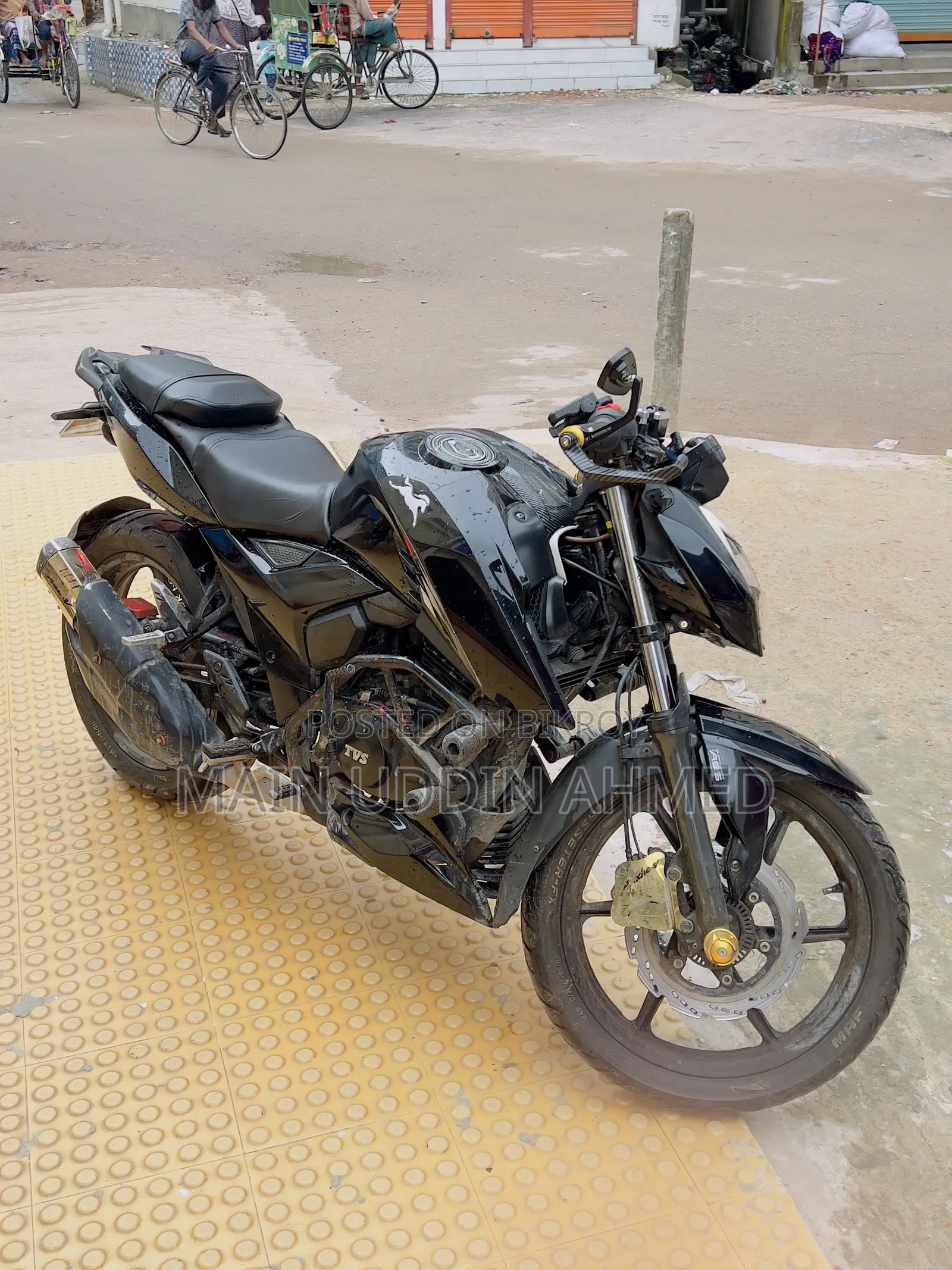 TVS Apache RTR 160 4V 2022 Black