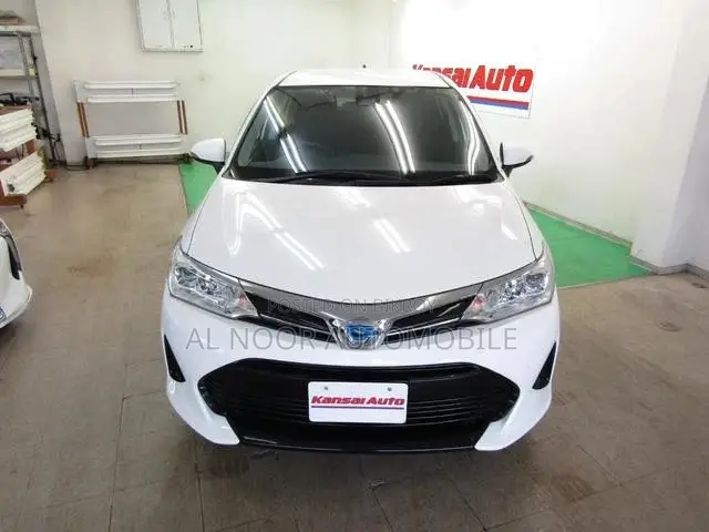 Toyota Corolla Fielder 2021 Pearl