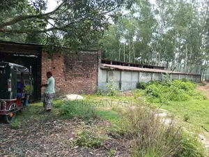 Factory shed for sale in Baruipur, 18 decimals. Surrounded by solid walls.