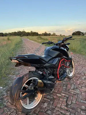 TVS Apache RTR 160 4V 2023 Black