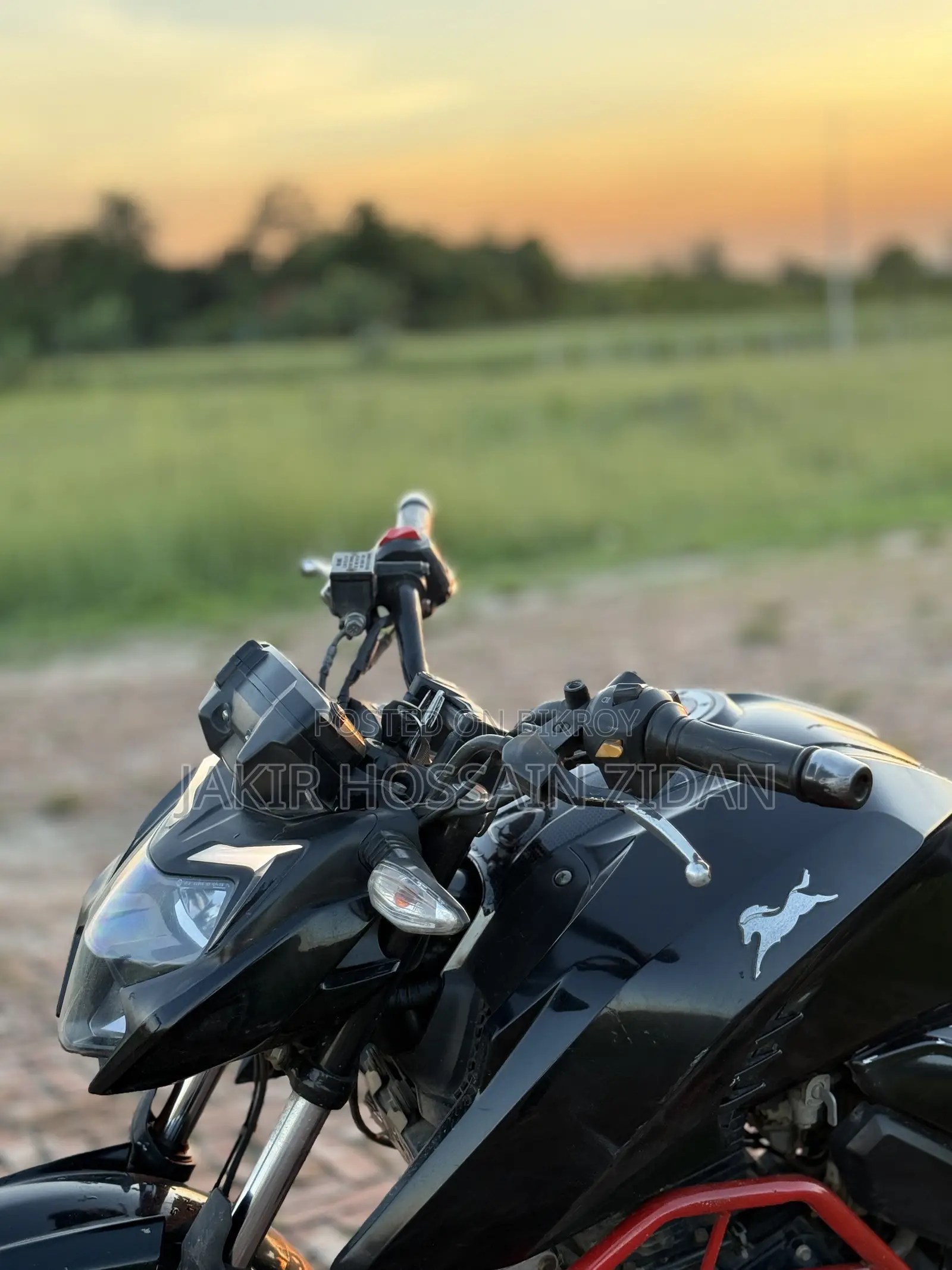 TVS Apache RTR 160 4V 2023 Black