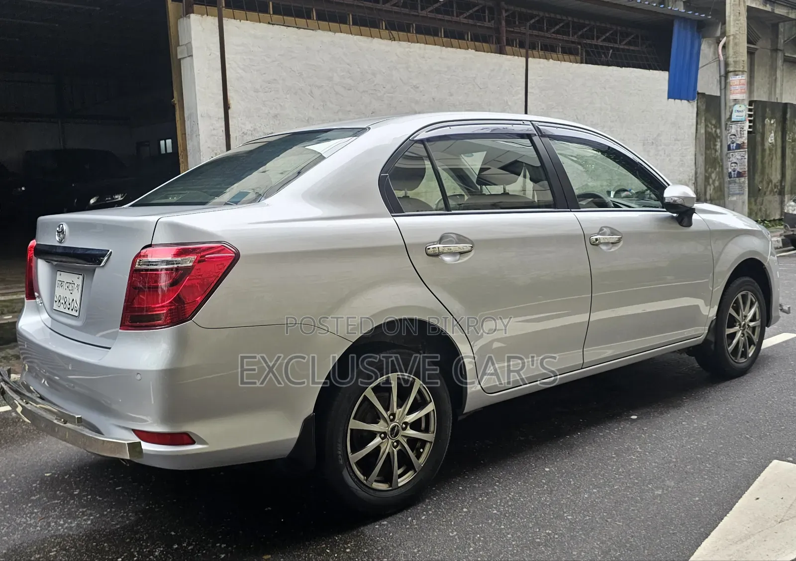 Toyota Axio 2021 Silver