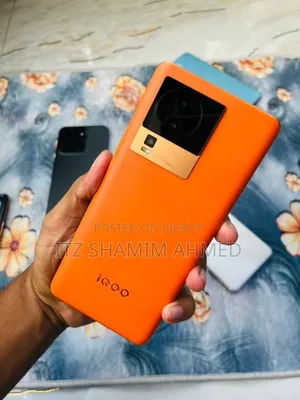iQOO 128 GB Orange