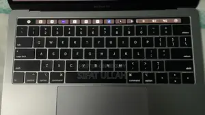 Laptop Apple MacBook Pro 2019 8GB Intel Core i5 SSD 128GB