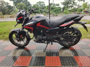 নিউ হিরো হাঙ্ক ২০২২ কালো