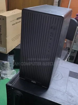 Desktop Computer Gigabyte GB-BSi7-6500 4GB Intel Core I5 SSD 128GB