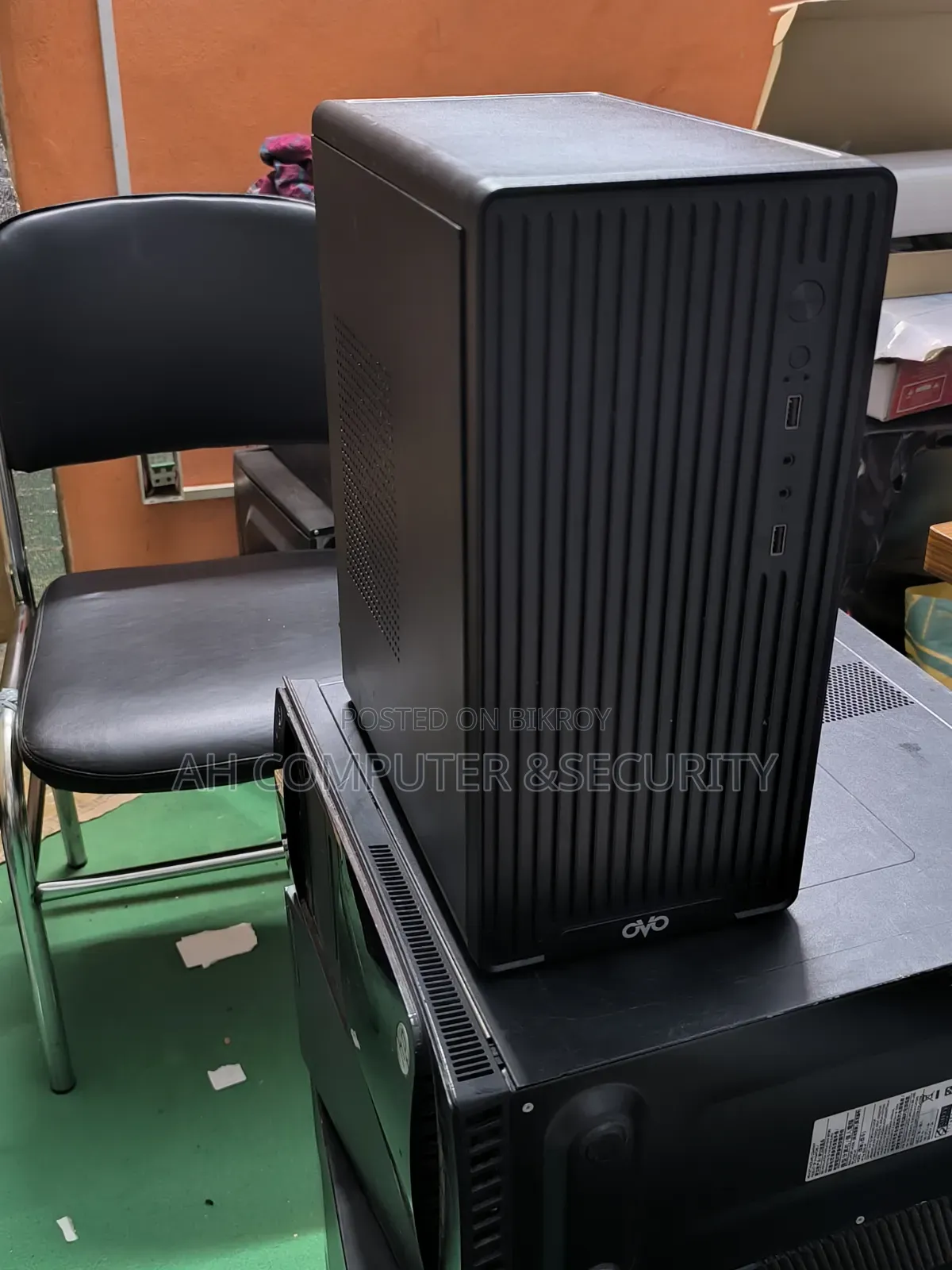 Desktop Computer Gigabyte GB-BSi7-6500 4GB Intel Core I5 SSD 128GB