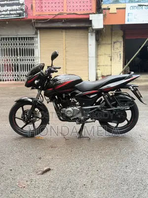 বাজাজ পালসার ১৫০ ২০১৮ ব্ল্যাক