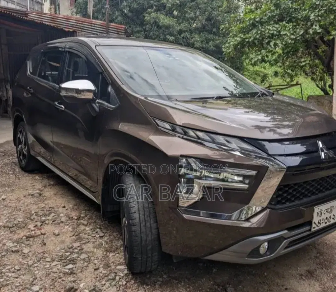 Mitsubishi Xpander 2023 Brown