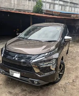 Mitsubishi Xpander 2023 Brown