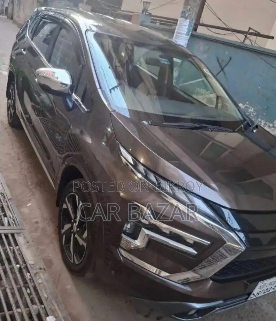 Mitsubishi Xpander 2023 Brown