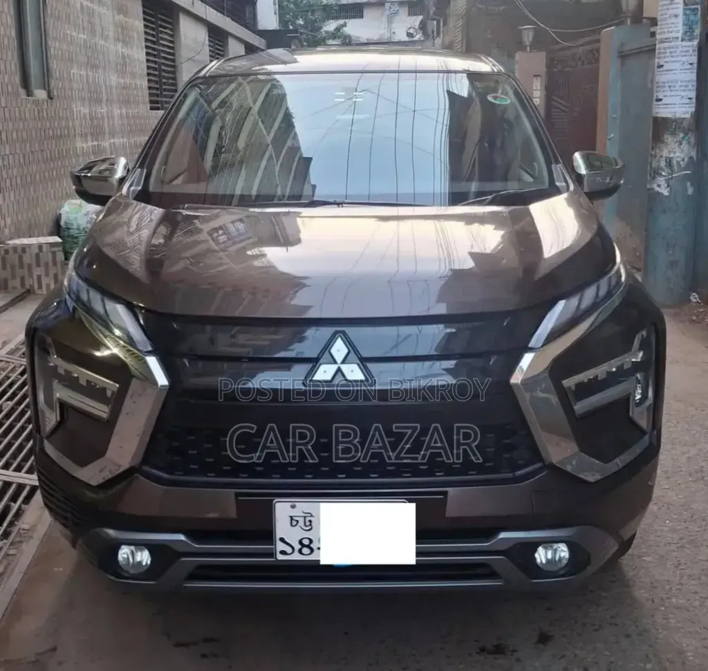 Mitsubishi Xpander 2023 Brown