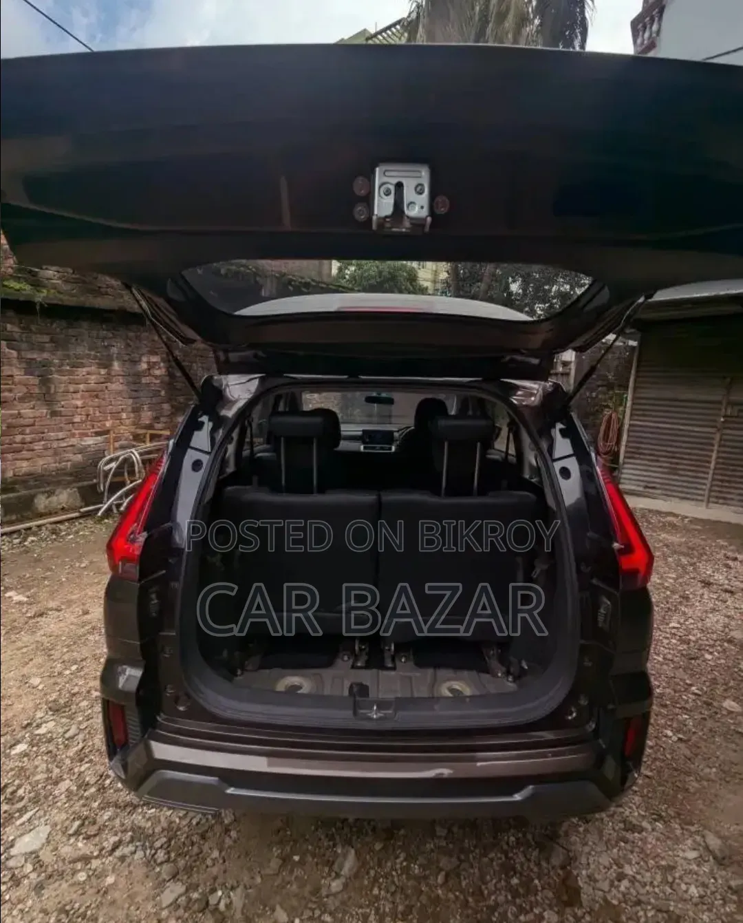 Mitsubishi Xpander 2023 Brown