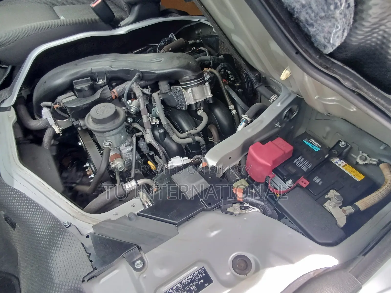 Toyota HiAce 2022 Silver