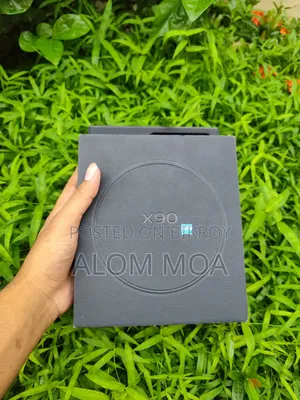 Vivo X90 256 GB Red