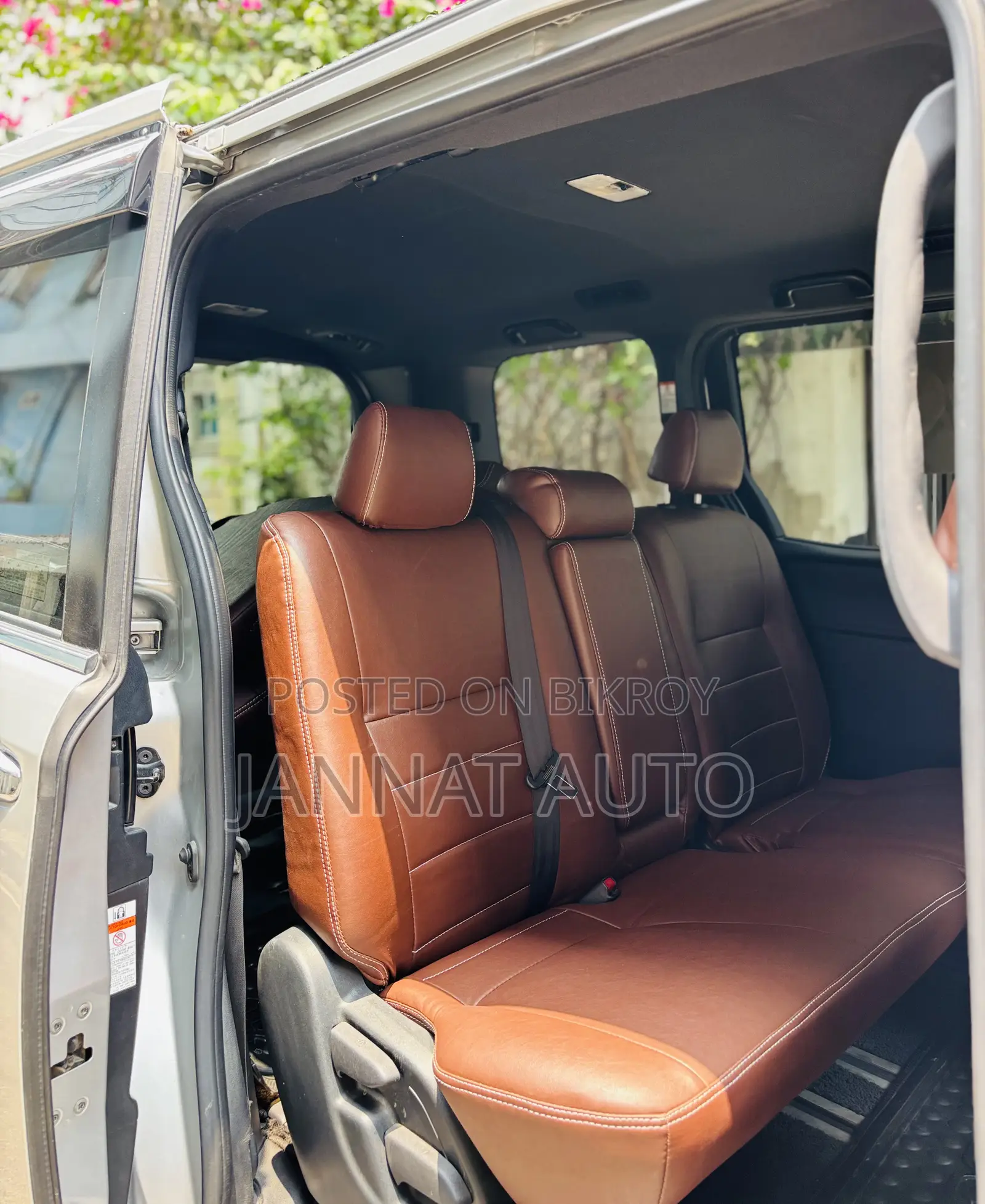 Toyota Esquire 2018 Silver