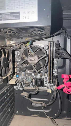 Desktop Computer 8GB Intel Core i3 HDD 256GB