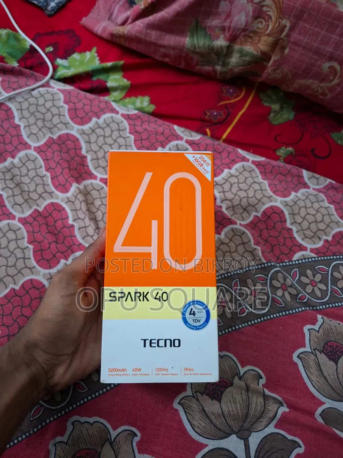 Tecno Spark 40 256 GB Silver