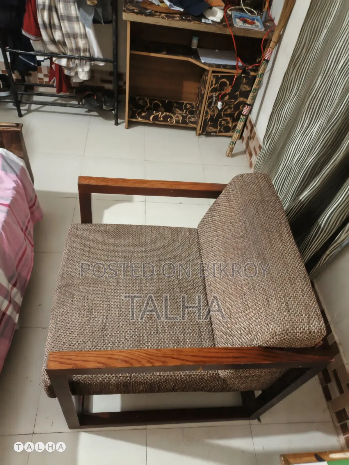 Hatil Single Seat Sofa (Used)