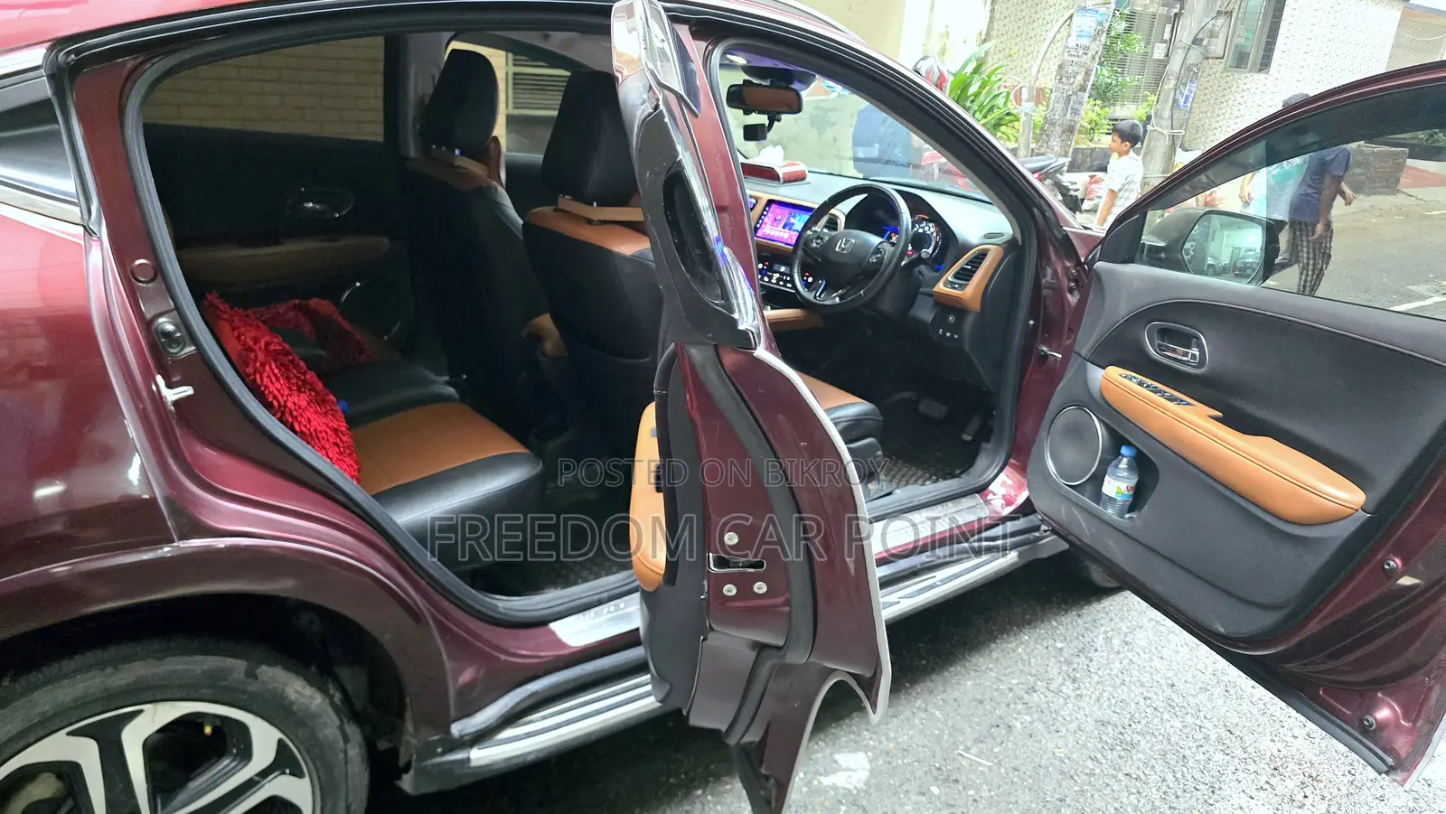 Honda Vezel 1.5 Hybrid 2WD 2014 Maroon