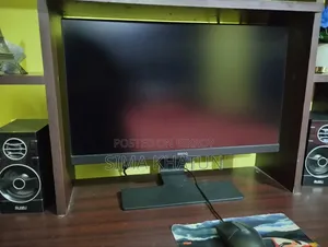 Gigabyte GA-H110MSTX-HD3-ZK 8GB Intel Core I3 HDD+SSD 500GB