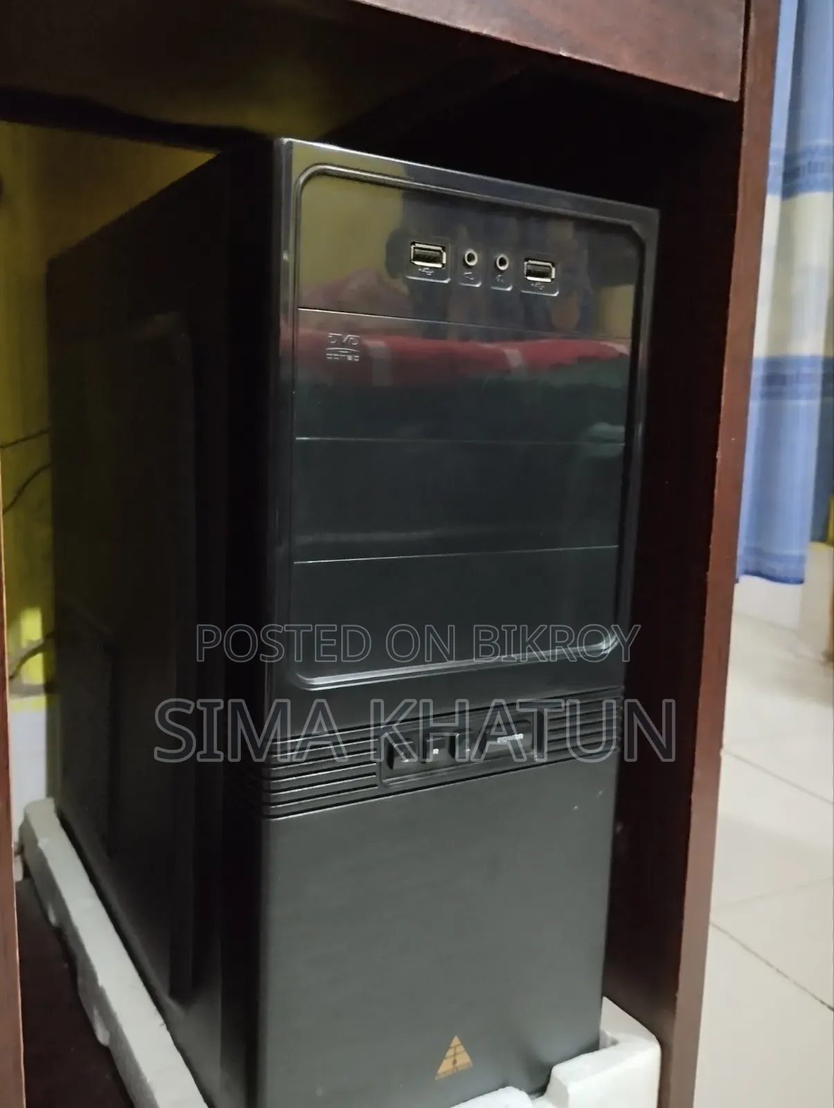 Gigabyte GA-H110MSTX-HD3-ZK 8GB Intel Core I3 HDD+SSD 500GB