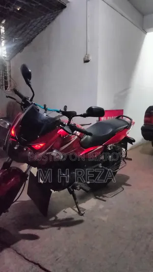 Bajaj Pulsar 150 2018 Red