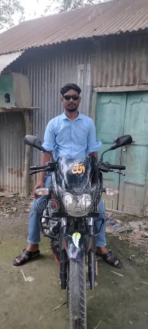 বাজাজ পালসার ১৫০ ২০২২ ব্ল্যাক