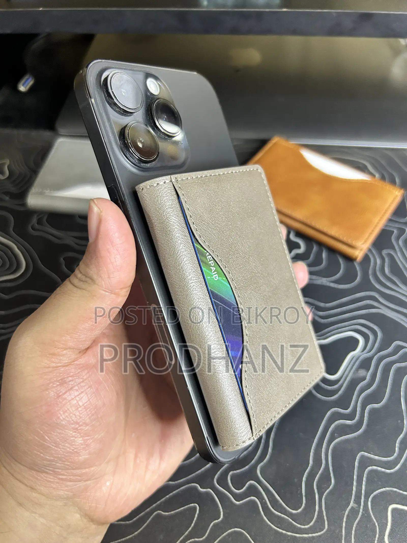 MagSafe Wallet Style Card Holder – Slim Wallet Built-in Stand!