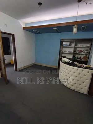 Prime 1,800 Sqft Office / Godown Space For Rent | Banani Road 11