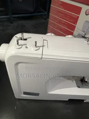 Singer SM024 Sewing Machine Brand New Box Just 1 Day Use