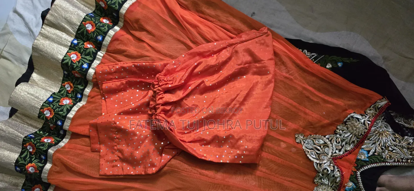 নেটের মধ্যে ৪ পিসের সেট।। লেহেঙ্গা