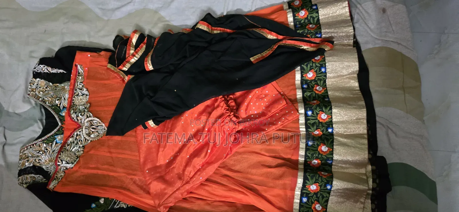 নেটের মধ্যে ৪ পিসের সেট।। লেহেঙ্গা
