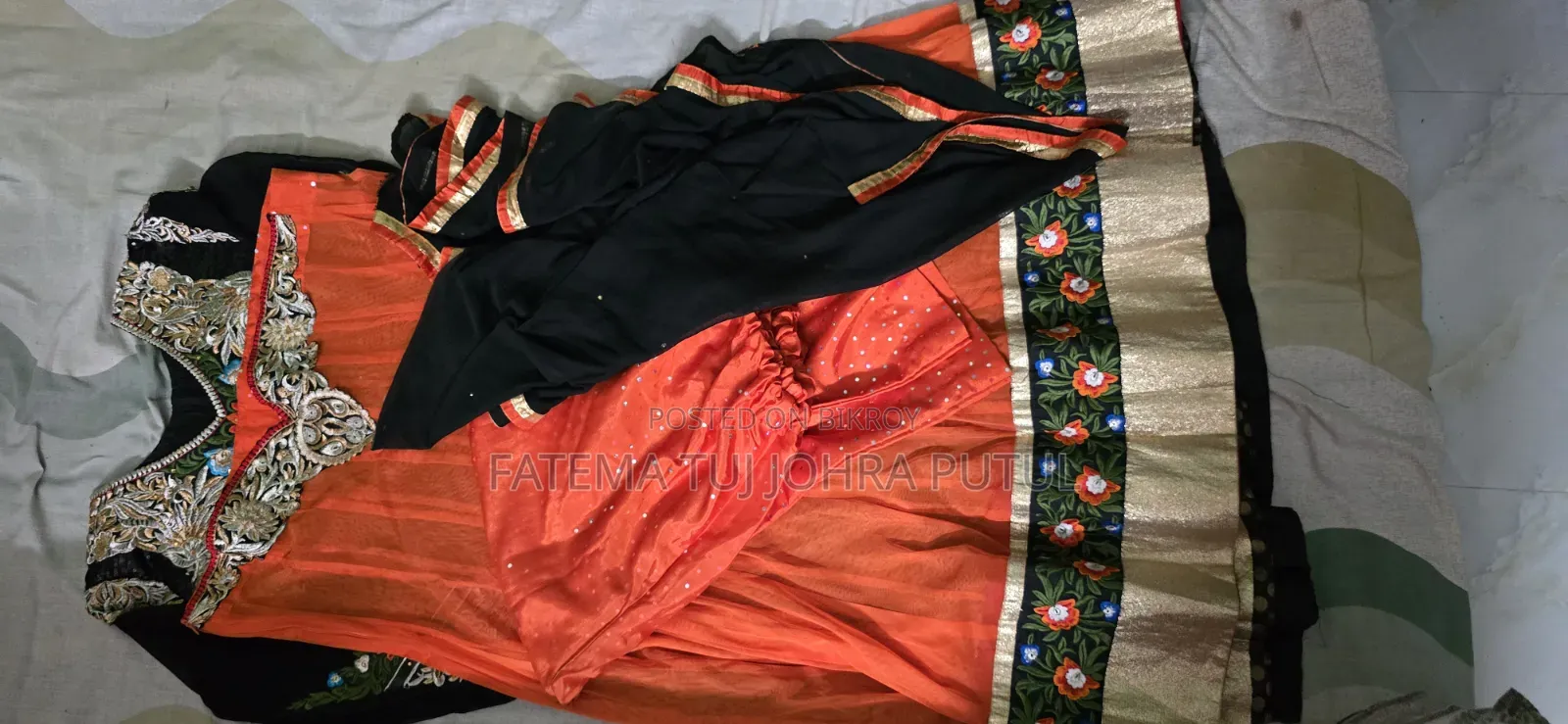 নেটের মধ্যে ৪ পিসের সেট।। লেহেঙ্গা
