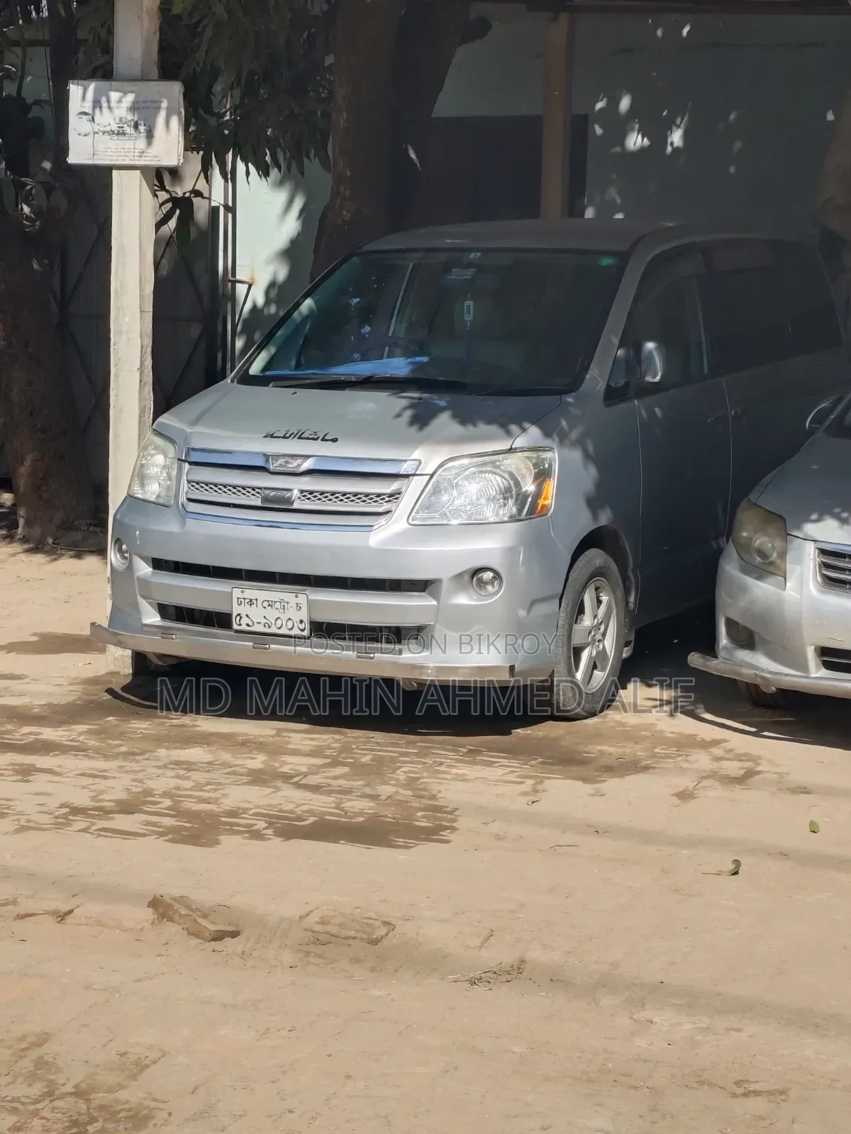 Toyota Noah 2003 Silver