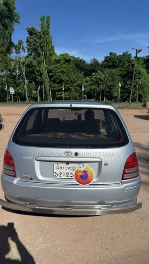 Toyota Starlet 1999 Silver