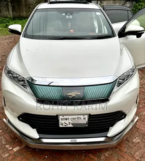 Toyota Harrier 2.0 2017 Pearl