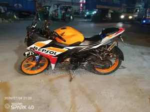 Honda CBR 2019 Orange