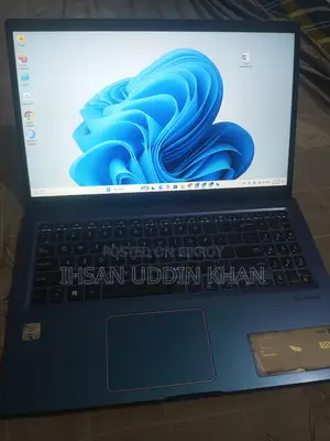 Laptop Asus VivoBook X540SA 4GB Intel Core I3 SSD 256GB