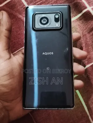 শার্প অ্যাকুয়স আর৬ ১২৮ জিবি ব্ল্যাক