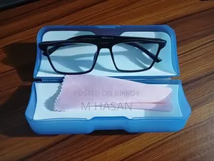 Blue Cut চশমা। চোখ সুরক্ষা রাখার জন্য Blue Cut চশমা