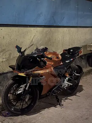 Yamaha R1 2022 Blue