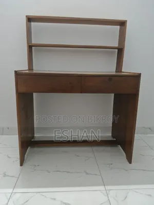 সেগুন কাঠের পড়ার টেবিল