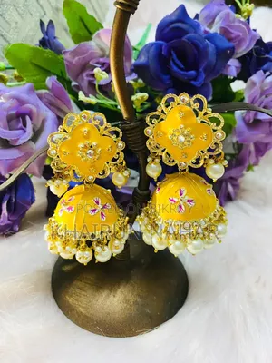 মিনাকারি ঝুমকা কানের দুল