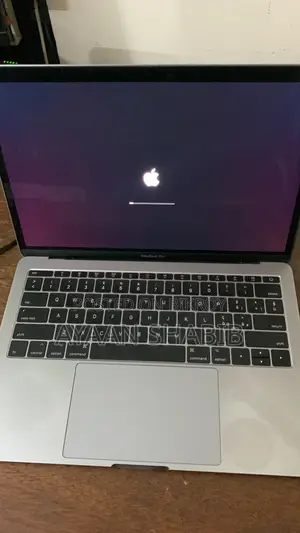 Laptop Apple MacBook Pro 2017 8GB Intel Core i5 SSD 128GB
