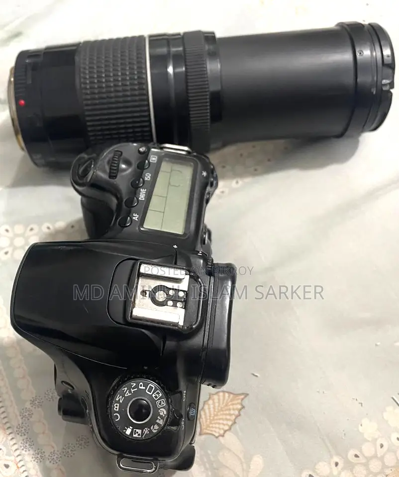 Canon EOS 60D DSLR Camera with 70-300 Lens