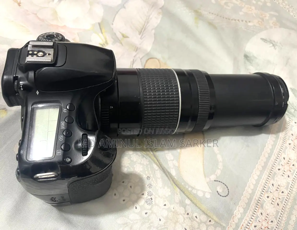 Canon EOS 60D DSLR Camera with 70-300 Lens