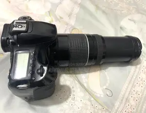 Canon EOS 60D DSLR Camera with 70-300 Lens