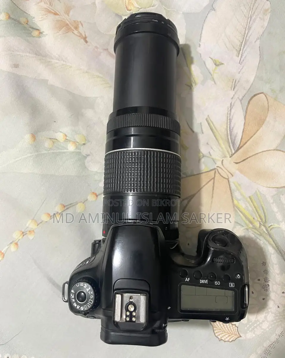 Canon EOS 60D DSLR Camera with 70-300 Lens